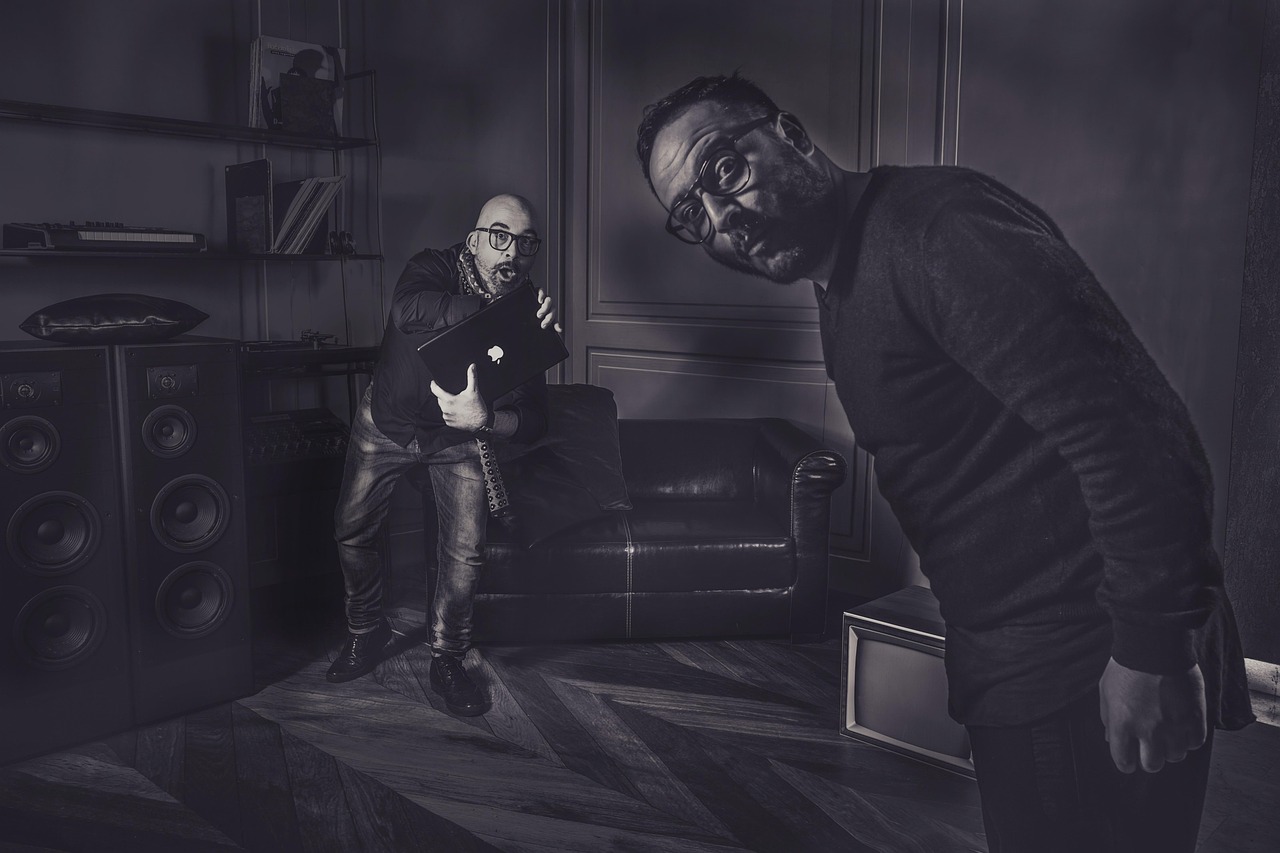 九州ip实名账号:流量卡如何应对不同的移动场景和需求